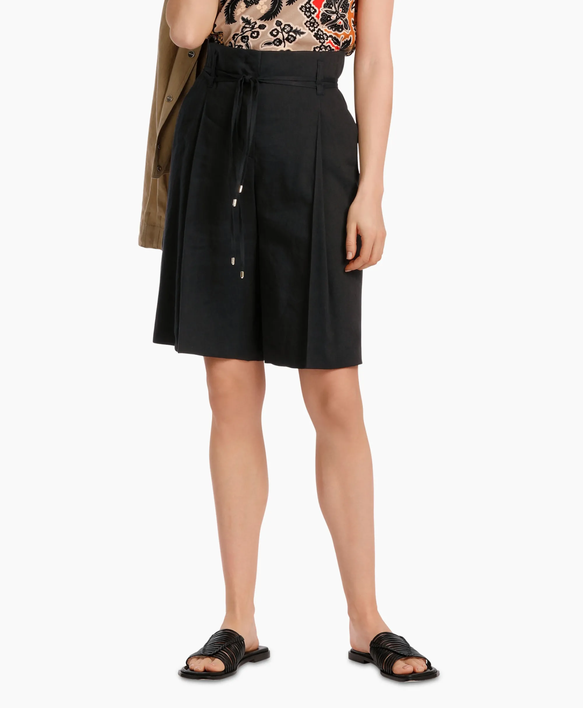 Marccain Collectie Short Wc 83.03 W47 Zwart*Dames Broeken